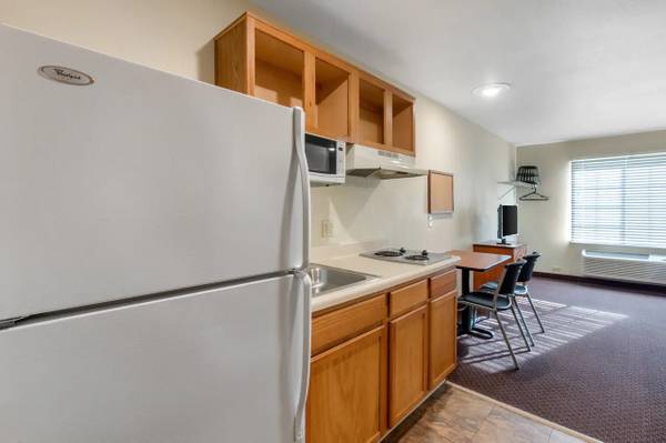 $271 / 1br - Hurry - Only 5 Special Weekly Rates Left! (3131 University Drive NW, Huntsville, AL)63658776557571124