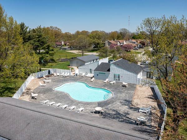 $1,025 / 3br - 1200ft2 - *READY NOW* Only 1 floorplan READY for your perfect move. APPLY NOW! (1200 E Elmwood Dr, Terre Haute, IN)63675880744833122