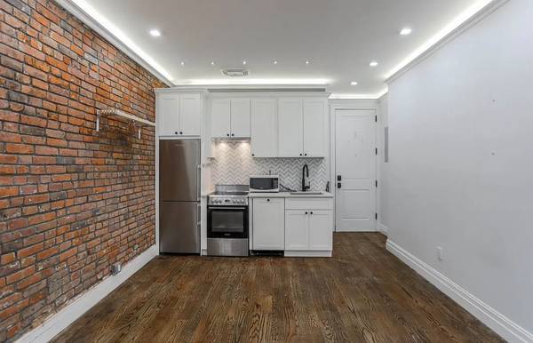 $4,121 / 2br - RENT STABILIZED DUPLEX IN BROOKLYN HEIGHTS! 😍 THIS WILL FLY!ACT NOW! (BROOKLYN HEIGHTS)63788738674947121
