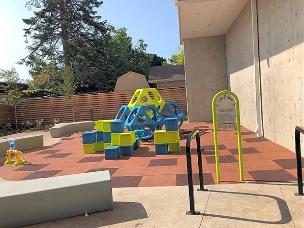 $1,166 / 1hab - 468ft2 - ¡Ubicado en Portland!, Mantenimiento en el lugar, 1hab 1ba (8118 SE Division St, Portland, OR)63672618934785123