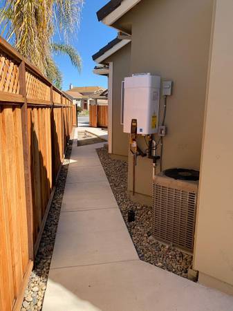 $1,500 / 2br - 749ft2 - New construction* 749 Sq Ft living space, 2 bed/2 full baths (hollister)63940543300995121