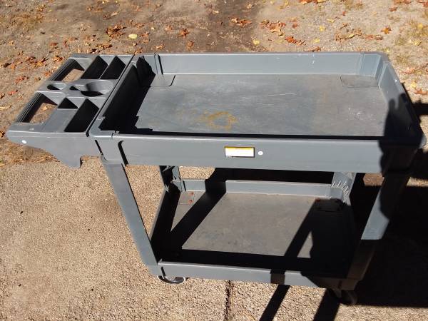 2-Shelf Utility Cart 1