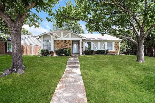 $1,795 / 3br - 1282ft2 - CAE EN LOS AHORROS HOY (Garland)63867602385537121