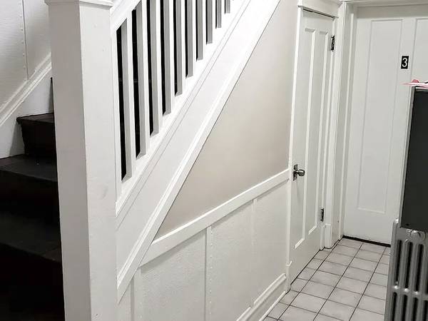$1,200 / 2br - Extremely Clean & Classy Chatham/Burnside 2 Bdrm [Heat&Laundry Incld] (Off 95th Forrest Ave.)63898732165379121