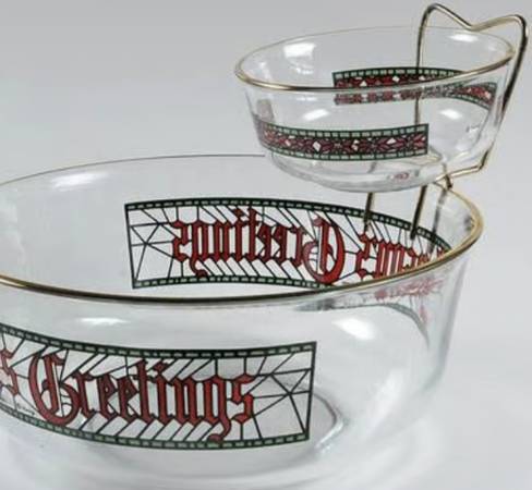 Vintage Houze Christmas Holiday Dishes 1