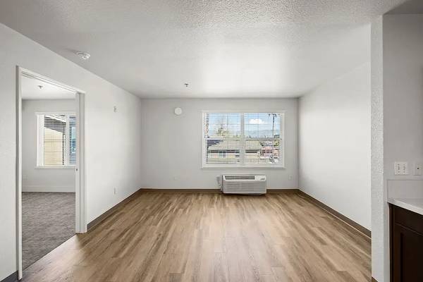 $1,260 / 1br - Cómodo hogar de 1 habitación en una comunidad de 62+ en San Jose. (San Jose central)63946668705923120