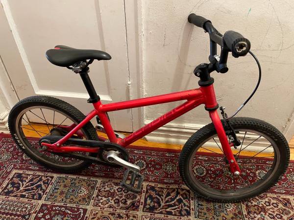 Kids pedal bike 16 inch wheels 1
