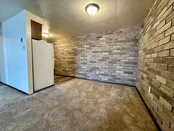 $795 / 1br - Awesome One Bedroom! Exposed Brick / Air Conditioning! Call Today! (Plum, New Kensington, Penn Hills, Oakmont)63664544978433123