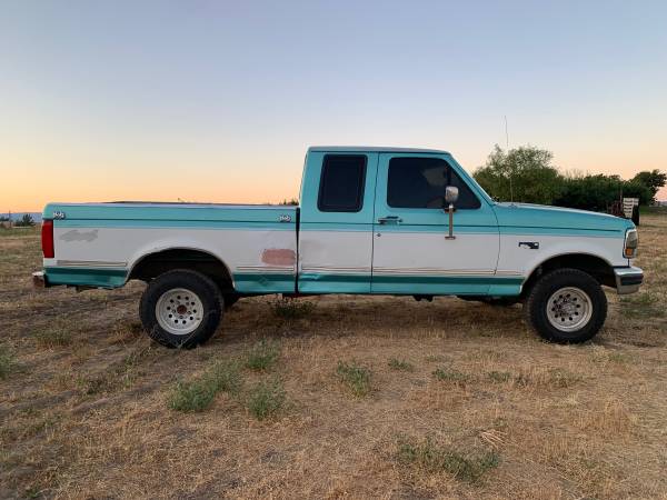 Ford F-150 4x4 5.8 de 1994 - $2.499 (Wenatchee)63442635835265124