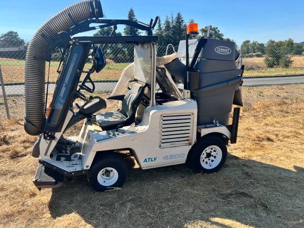 All Terrain Vacuum 2009 Tennant ATLV 4300 1
