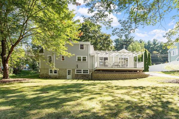 $699,000 / 2br - 1440ft2 - 16 Abbot St, Westford, MA – Home with 1,699 sq ft Heated Workshop! (Westford)63986777637123121