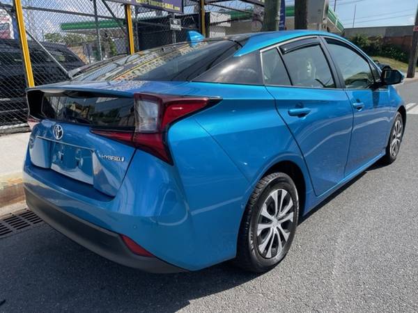 2020 Toyota Prius LE AWD-e - $14,790 (STATEN ISLAND)63614365172993124