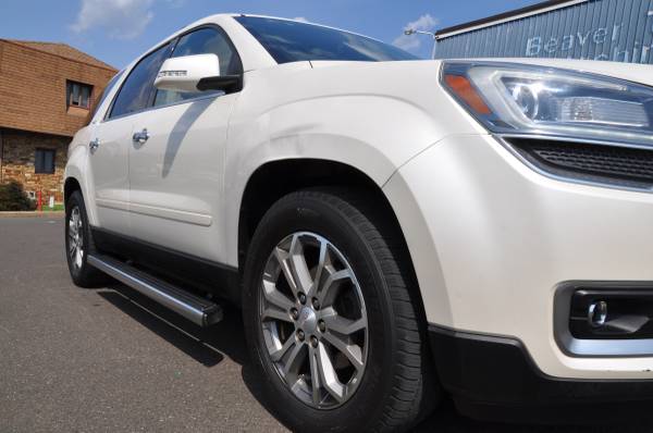 2014 GMC ACADIA SLT 2 con 145 mil, pintura original impecable, equipada, tercera fila - $8.800 (condado de Bucks, Filadelfia)63491056064003121