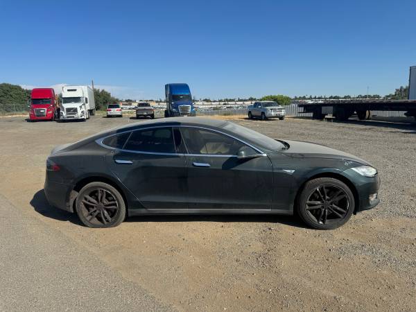 2013 Tesla Model S 60 - $4,500 (Sacramento)63619236798211124