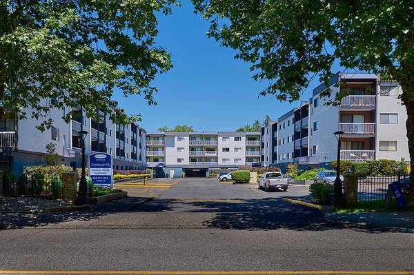 Elevator, Luxury vinyl plank flooring, Games Room 1
