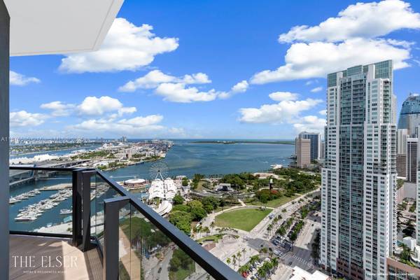 $3,990 / 1br - ↪ 1/1 BISCAYNE: Furnished A New Twist Of Quality  This Stunning 1-Bedroom, 1-B (Biscayne)64049275694849121