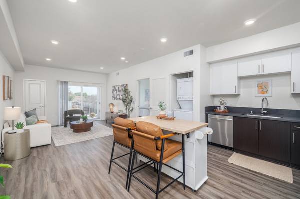 8 Weeks FREE on a 14-mo lease! 1