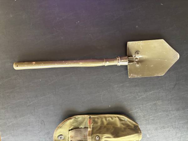 Portable Army Folding Shovel with Canvas Cover 1