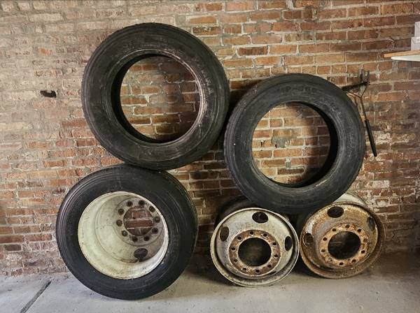 255/70/22.5 three 3 trailer tires - with or w/o rim Great Condition 1
