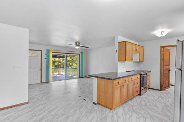 $2,600 / 3br - 1950ft2 - Ocean-Breezes 3BR/2BA in HPP — $2,600 Fully Fenced, Lawn Care Included (Keaau)63939661688579124