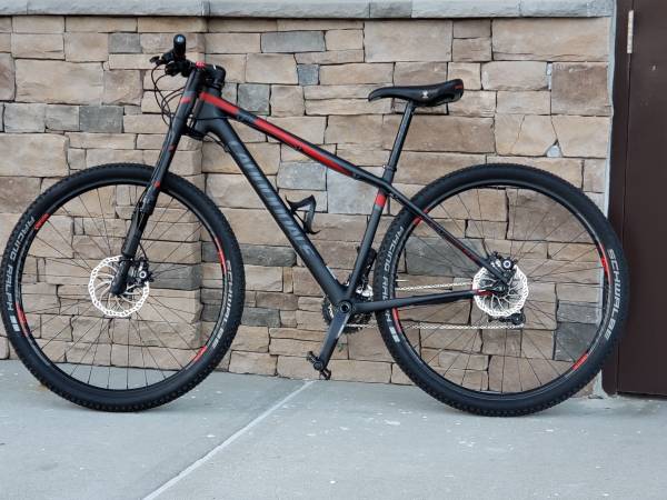 2015 Cannondale F29-Si Carbon 3 with Lefty Fork 1