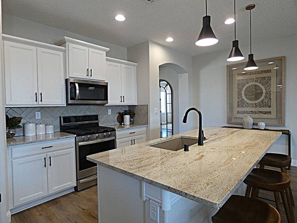 $3,300 / 3br - 3/2 Lovely Pulte Colibri home, about 2000 square feet buy or rent (Colibri subdivision)63659747066371121