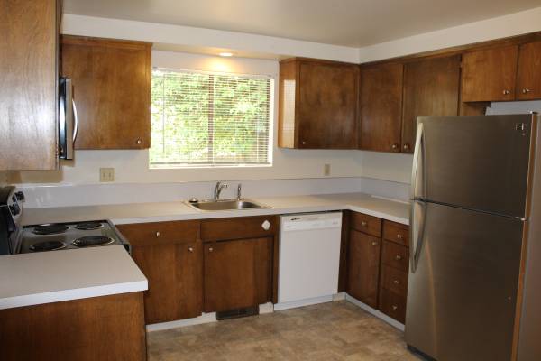 $3,500 / 3br - 1860ft2 - House for rent near Crossroads shopping (Bellevue)63934417258498122