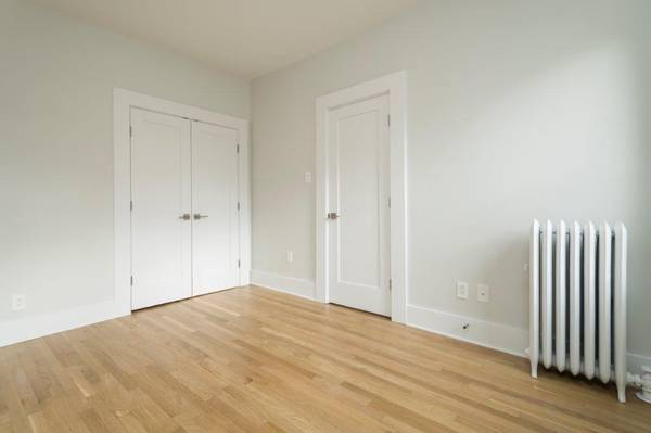 $3,450 / 3br - LOVELY 3BED NO BROKER FEE (Brighton)63690755779075123