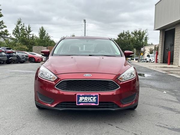 2017 Ford Focus SE Sedán - $8,991 (Llame al *(571) 601-4316* para confirmar disponibilidad al instante)63435157142657121