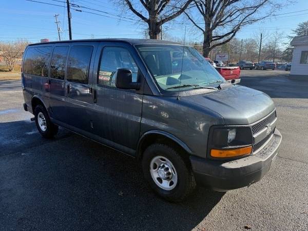 2015 Chevrolet Express LS 2500 (Gris) - $15,99763617434955265122