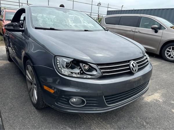 2013 Volkswagen Eos - $2,500 (CONEY ISLAND)63654714968705122