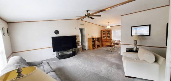 $165,000 / 3br - 1782ft2 - Beautiful 1782 SF, 3 Bedroom, 2 Bath Redman in Park (Milwaukie)63820882932867122