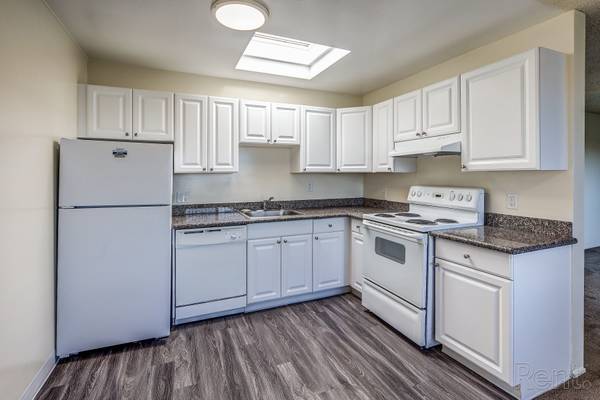 $2,534 / 1br - 753ft2 - Gestión en el lugar, transporte público, estacionamiento fuera de la calle (daly city)63824144260481121