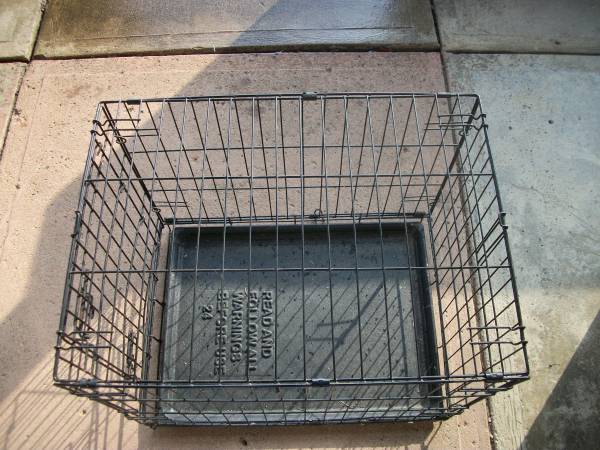 NICE DOG CAGE 1