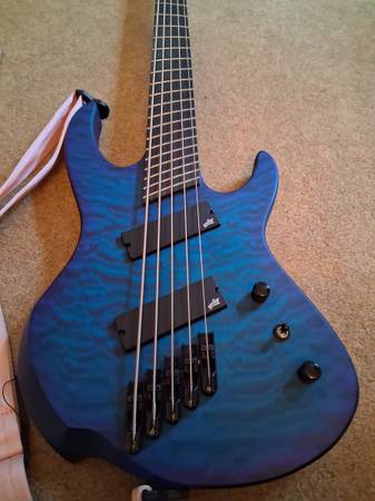 Brice Defiant 5-String Multiscale Passive Bass 1