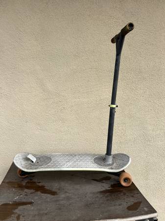 MorfBoard deck morf board skateboard scooter balance bounce skate scoot 1