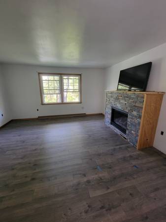 $1,725 / 3br - 2800ft2 - Tranquility- New, Fireplace, garage, 3-4 BR, Includes all +wifi &cable (Aliquippa, hopewell-airport)64013363549955121
