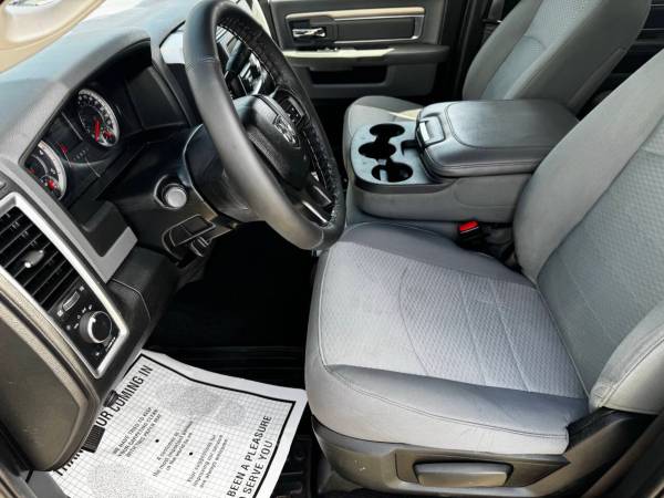 2018 RAM 3500 SLT 4dr - Photo 9