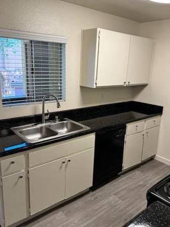 $2,320 / 1br - 750ft2 - ¿Dijiste que sin depósito por mascotas??? ¡Sí, lo dijimos! (Vista)63663973478273122
