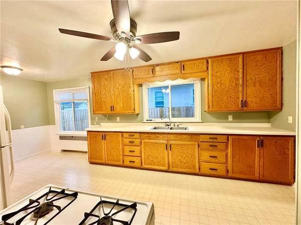 $1,700 / 4br - 2400ft2 - East Hill Single Family Home Near Regis HS (Eau Claire)63845960297089123