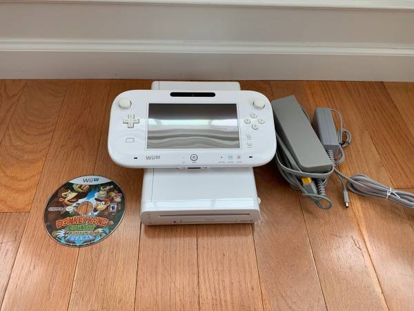 Nintendo Wii U Rare White Edition W/ Hookups And Donkey Kong Game 1