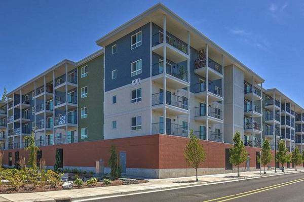 Mini Mart, Outdoor Lounge and BBQ, Elevator 1