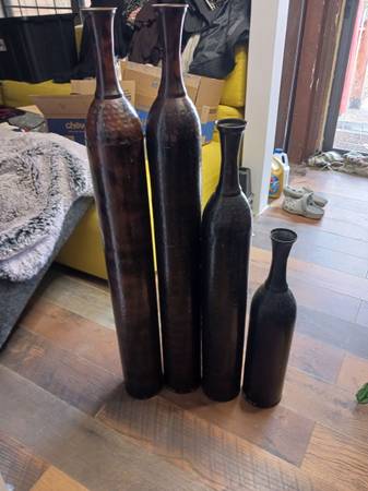 4 piece Pier One vase decor 1