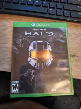 Xbox one Master Chief Collection game 1