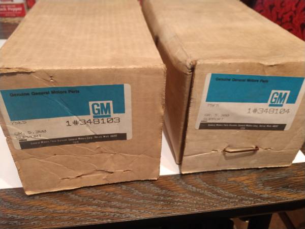 NOS C2/C3 Corvette Support, Control Arm to Spindle - Pair 1