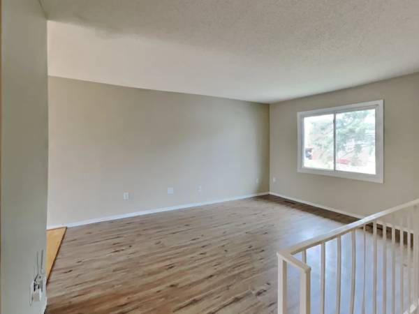 $1,195 / 3br - 1743ft2 - Home for Rent (La Vergne)63904700288131123