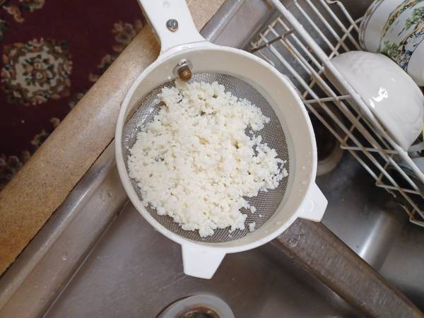 fresh milk kefir grains(Tibetan mushrooms) 1/3 cup-2 dessert spoon 1