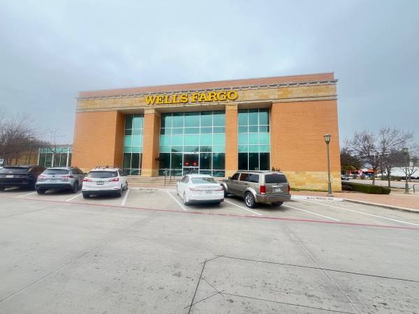 $950 Window Offices Available in Southside Fort Worth Medical District! (901 W Rosedale, Suite 250, Fort Worth)63867601706369122