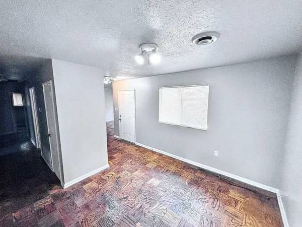 $550 / 3br - 1573ft2 - Service with a Lifestyle (Jackson)63406830475777122