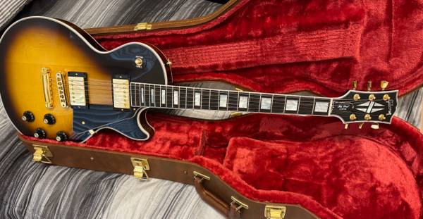 Gibson Les Paul Custom 70’s Tobacco burst 1